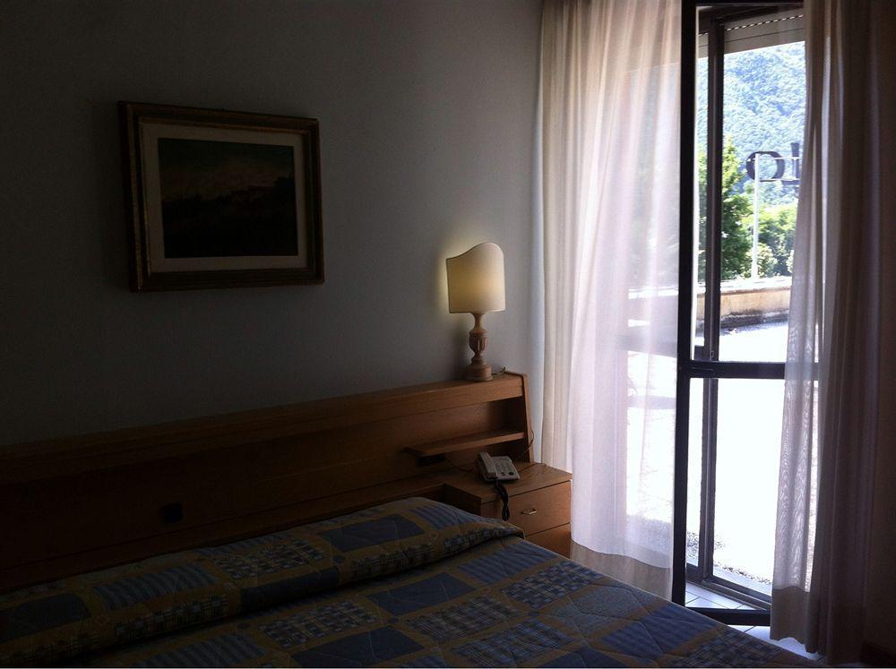 Hotel Cristallo Barga Fornaci di Barga Extérieur photo