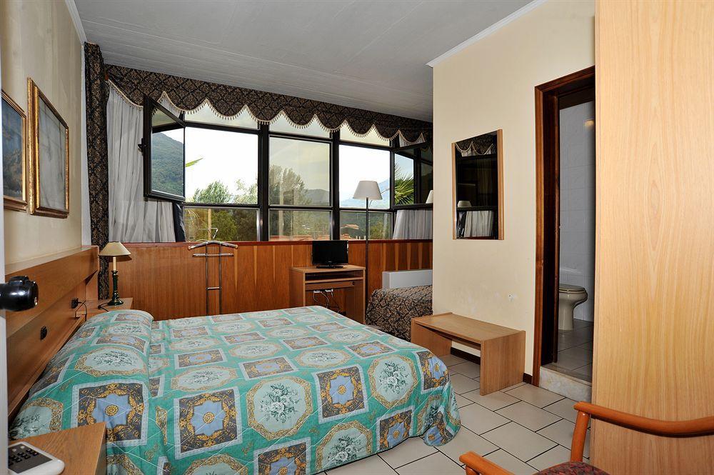 Hotel Cristallo Barga Fornaci di Barga Extérieur photo