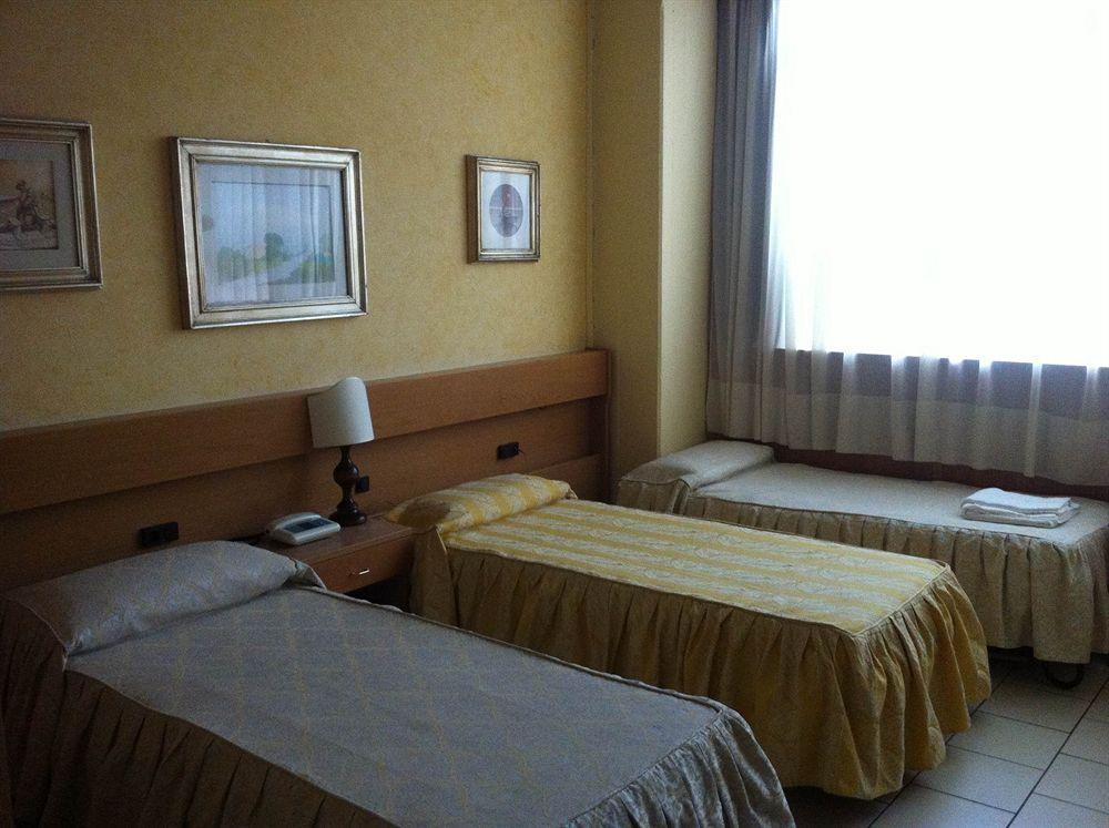 Hotel Cristallo Barga Fornaci di Barga Extérieur photo