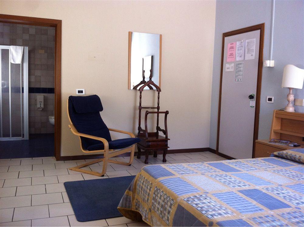 Hotel Cristallo Barga Fornaci di Barga Extérieur photo