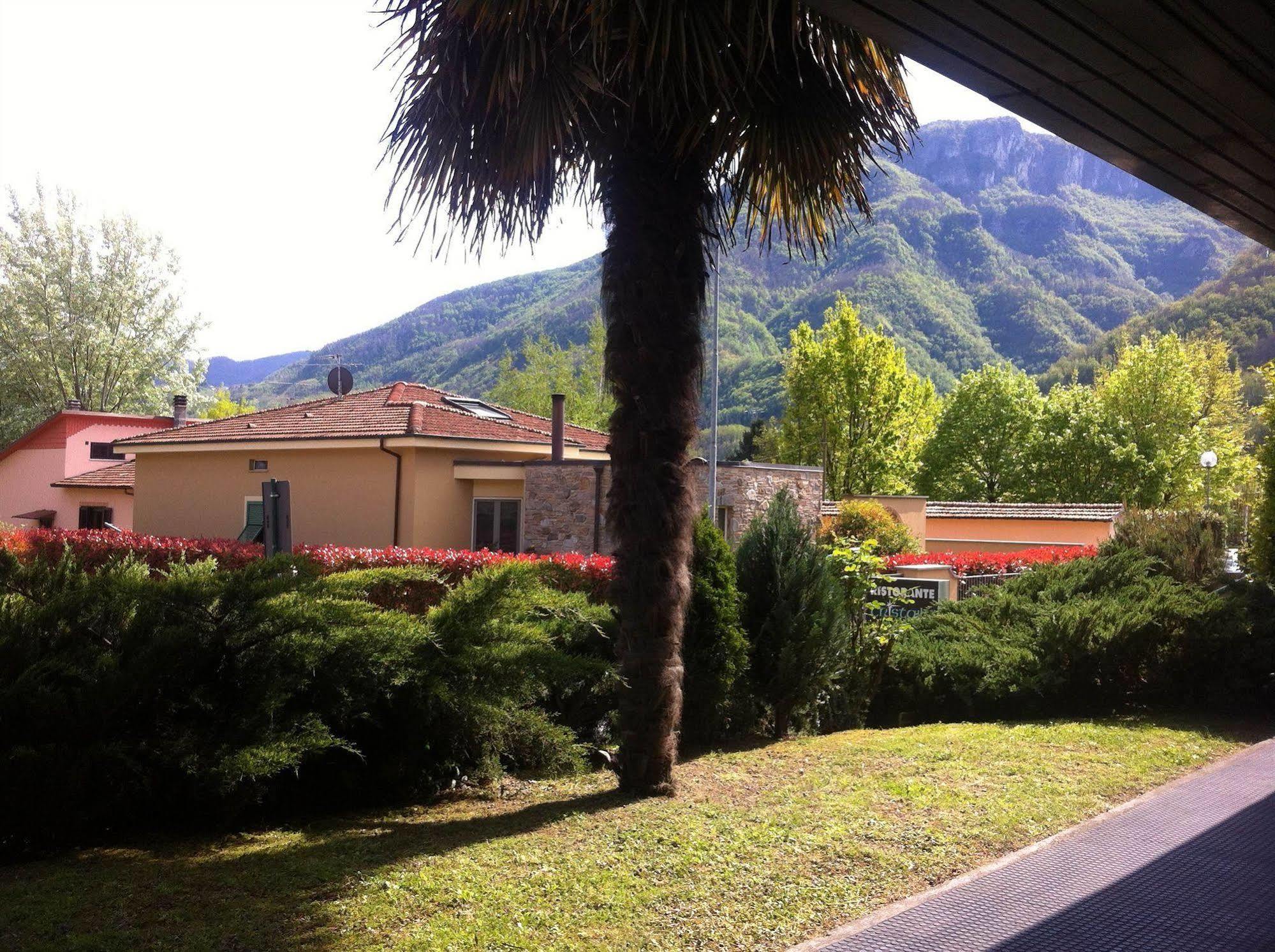 Hotel Cristallo Barga Fornaci di Barga Extérieur photo
